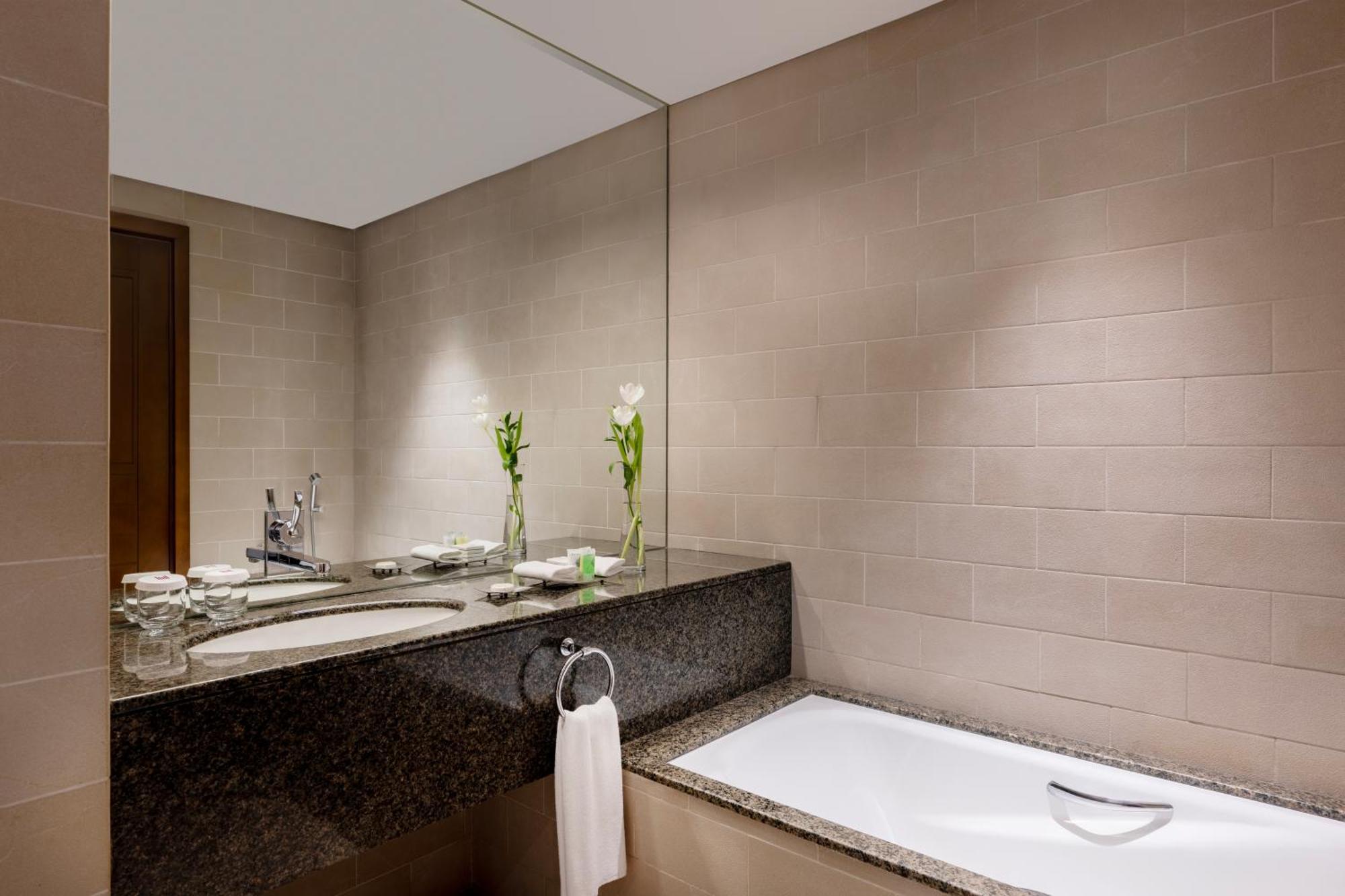 Aparthotel Grand Millennium Al Wahda Executive *